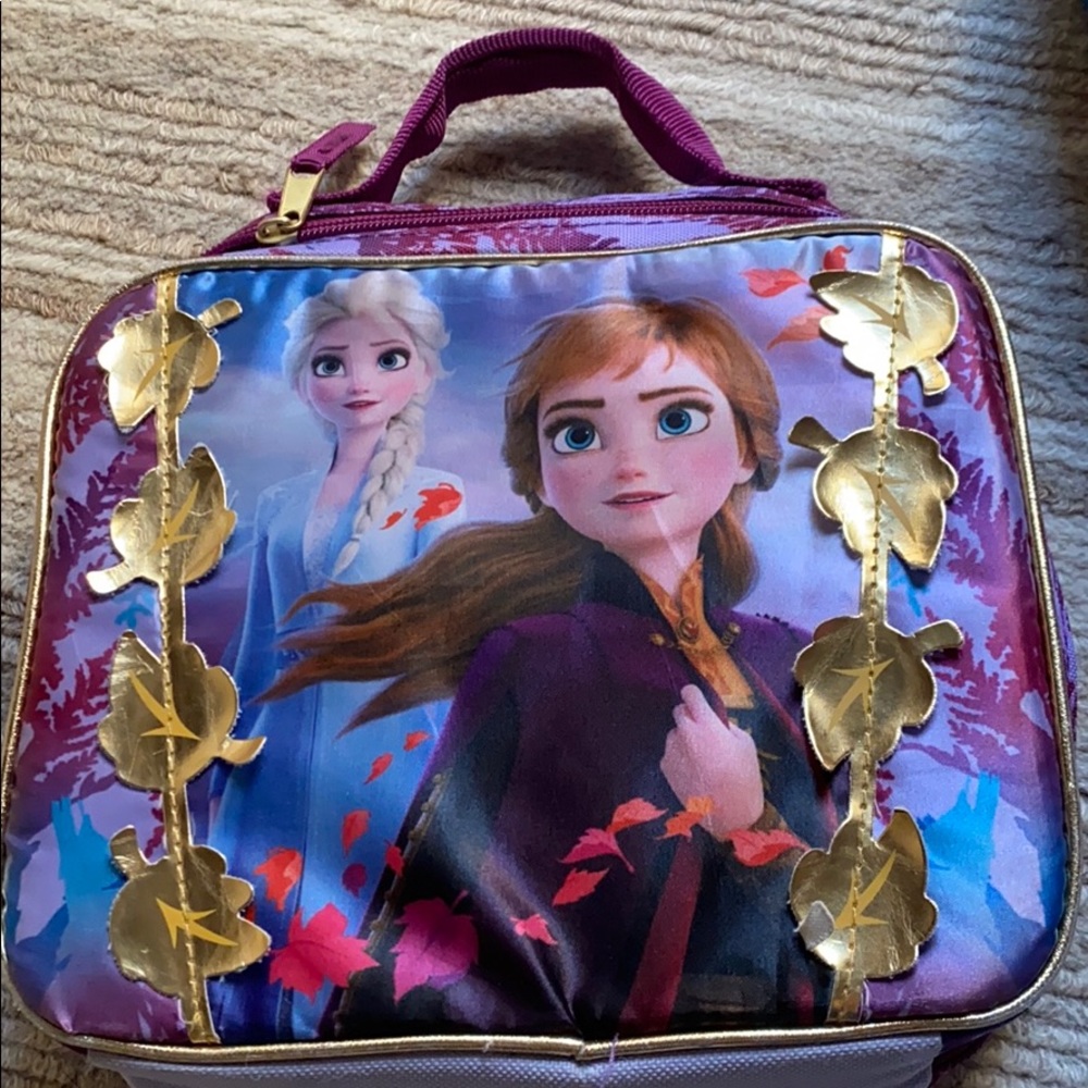 Girls frozen II lunch box